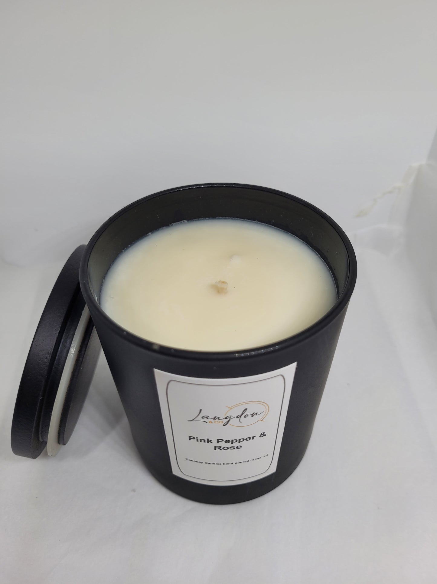 Pink Pepper & Rose candle - Black Jar